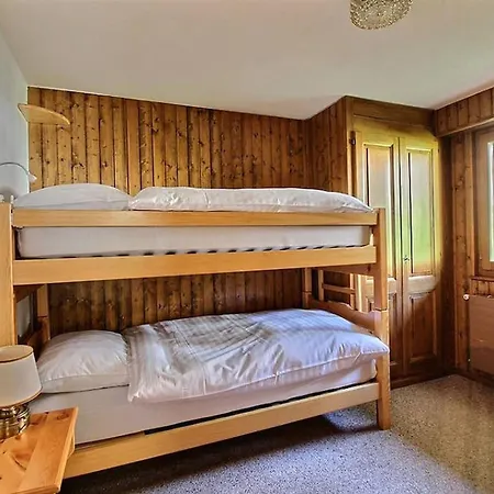 Skirama 018 Apartman